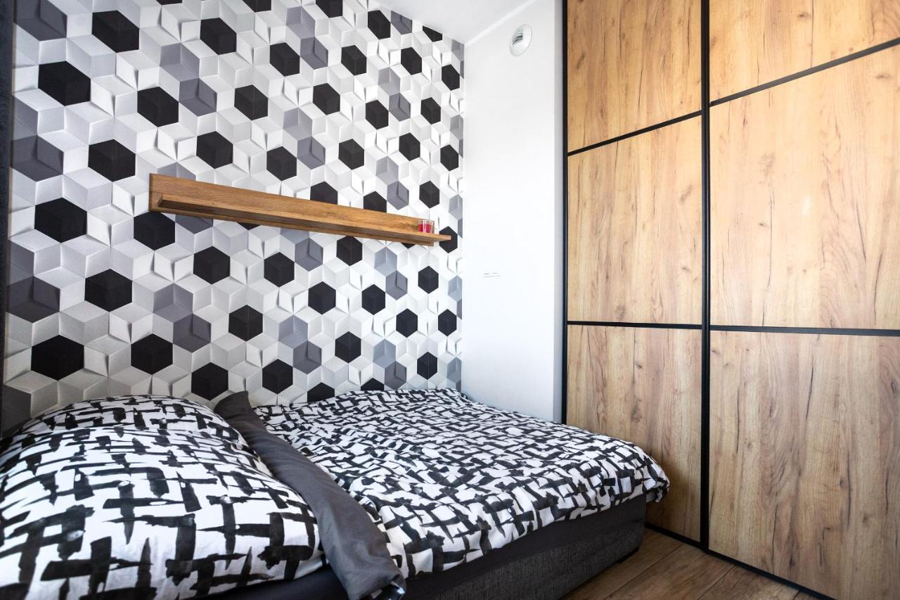 Wola Comfort Near Progresja Апартаменти *